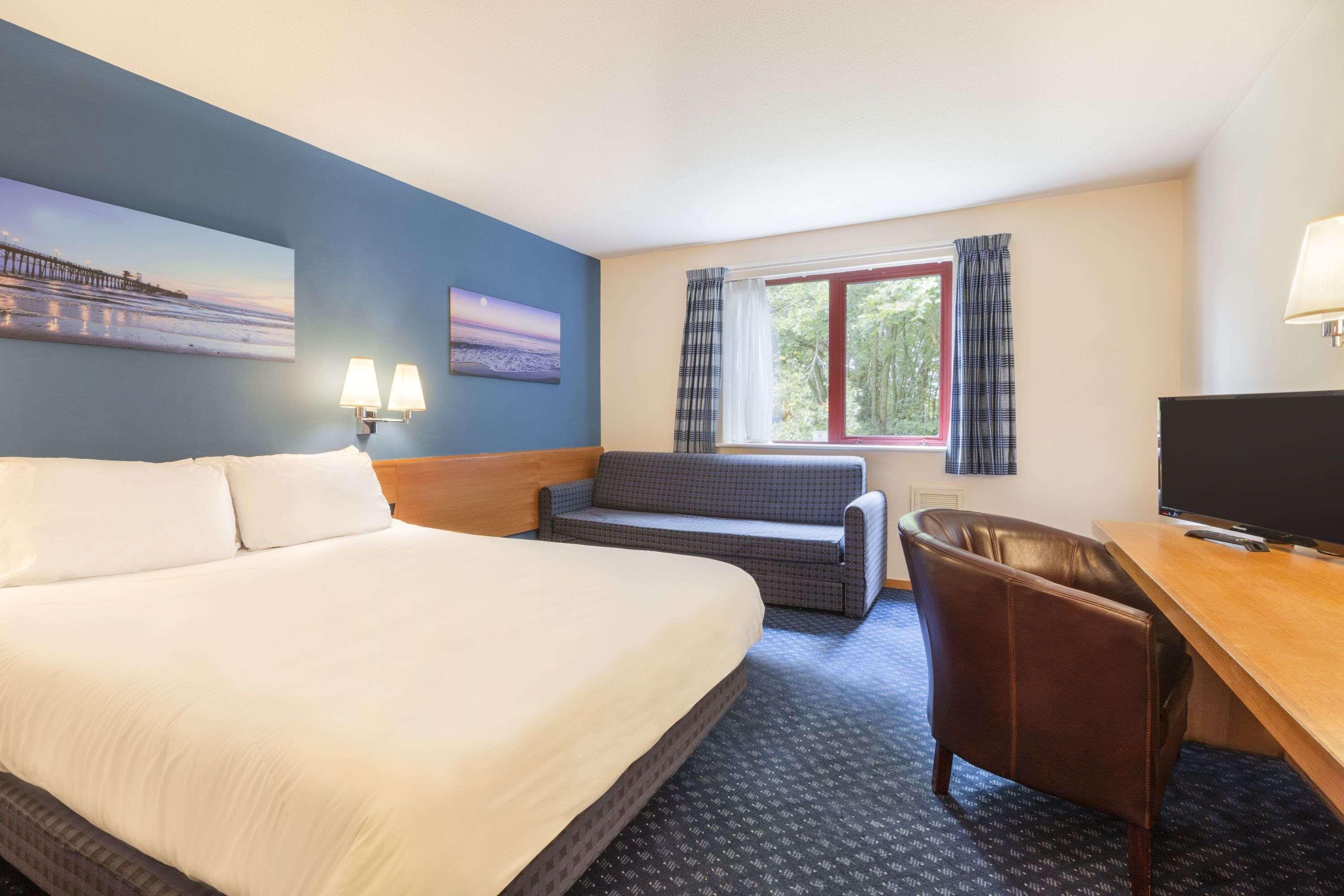 Days Inn Magor Exterior foto